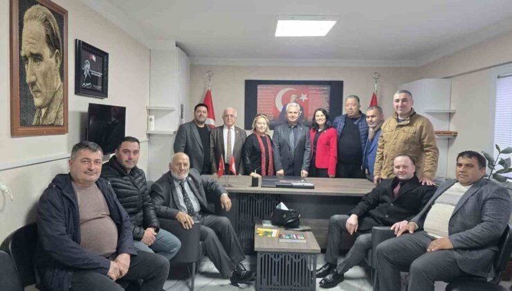 Salihlili muhtarlar yeni başkanını seçti