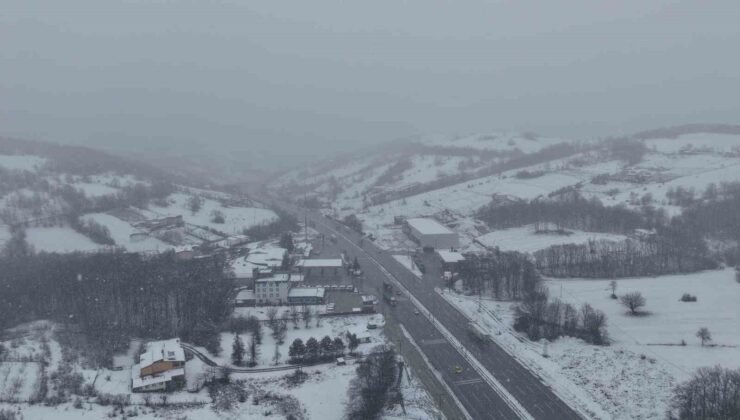 Samsun’da yüksek kesimler beyaza büründü