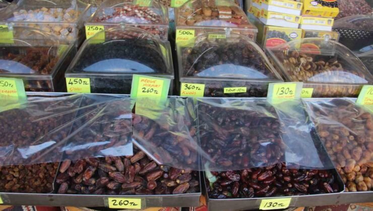 Şanlıurfa’da tarihi çarşıda Ramazan yoğunluğu