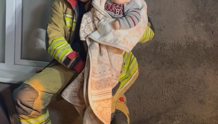 Selde mahsur kalan 11 kişilik aileyi itfaiye kurtardı