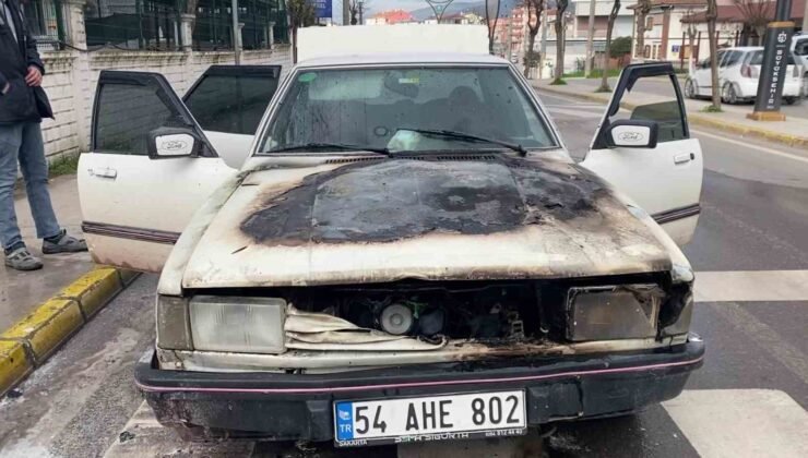 Seyir halindeki araçta yangın