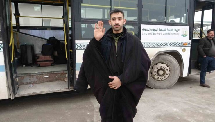 Suriyelilerin gönüllü geri dönüşü sürüyor