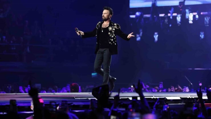Tarkan’ı 9 gündür süren konser serisinde yaklaşık 50 bin kişi dinledi