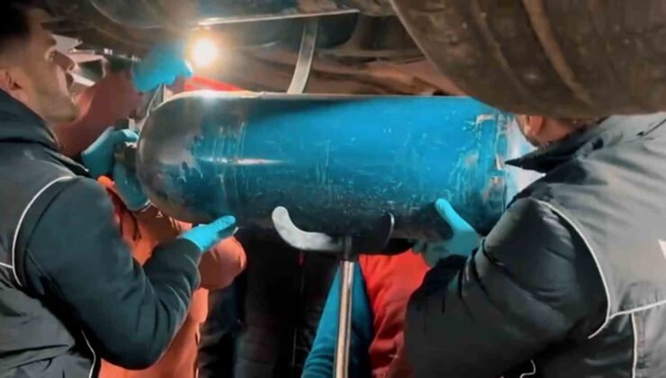 Tekirdağ’da yakıt tüplerine zulalanmış 24 kilo 500 gram skunk ele geçirildi