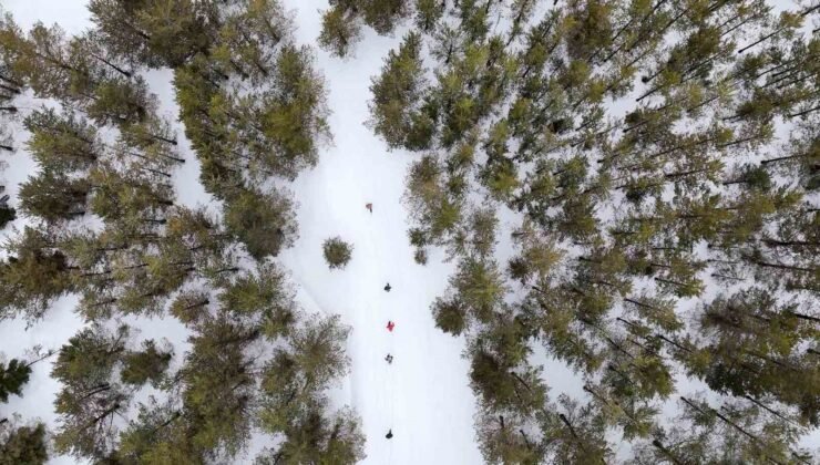Tersun Dağı’nda zorlu kış yürüyüşü: Kar kalınlığı 1,5 metreyi buldu