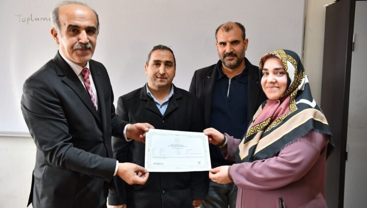 Topsöğüt’te okuma yazma gururu