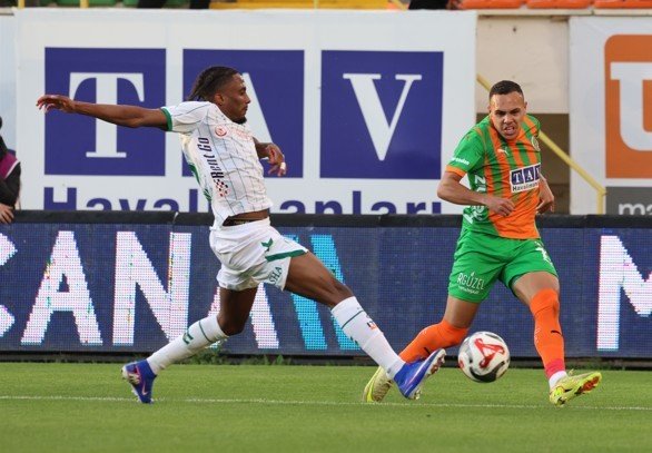 Trendyol Süper Lig: Alanyaspor: 2 – Konyaspor: 1 (Maç sonucu)