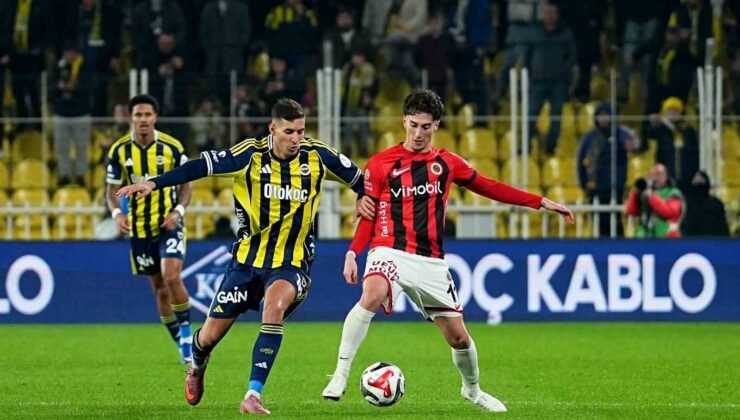Trendyol Süper Lig: Fenerbahçe: 1 – Gençlerbirliği: 0 (Maç devam ediyor)