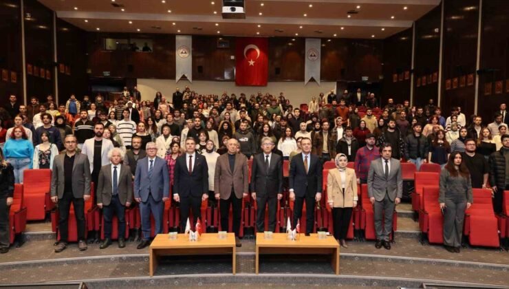 Türk Astronot Tuva Cihangir Atasever, ERÜ öğrencileri ile bir araya geldi