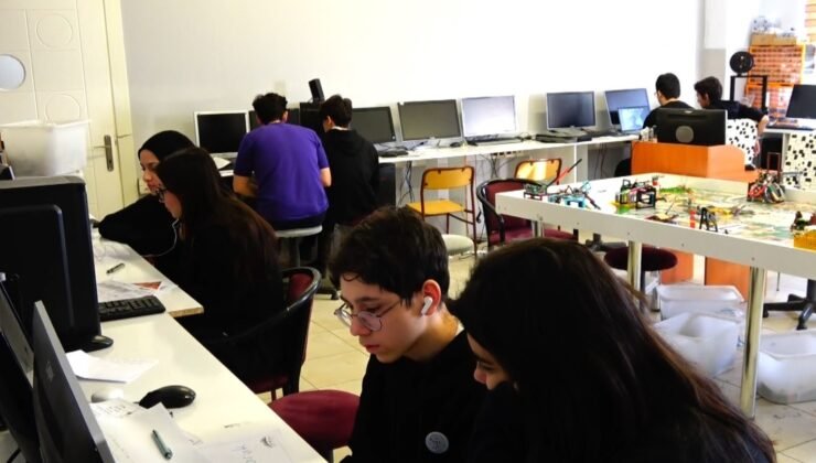 Türk ve Japon öğrenciler “Maarif Modeli” ile buluştu