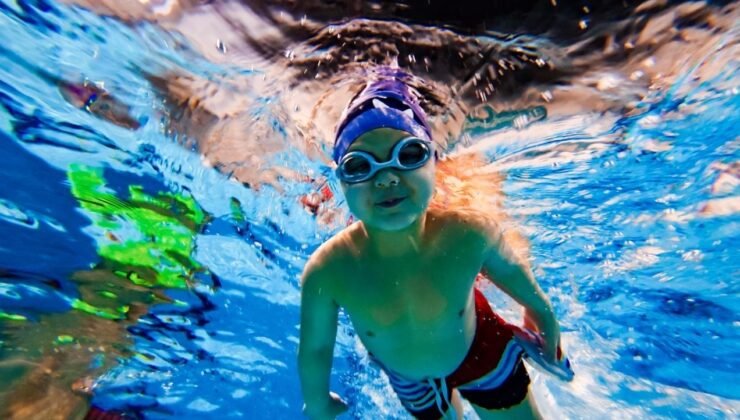 Ümraniye Belediyesi yüzme sporunu herkes için erişilebilir kılıyor