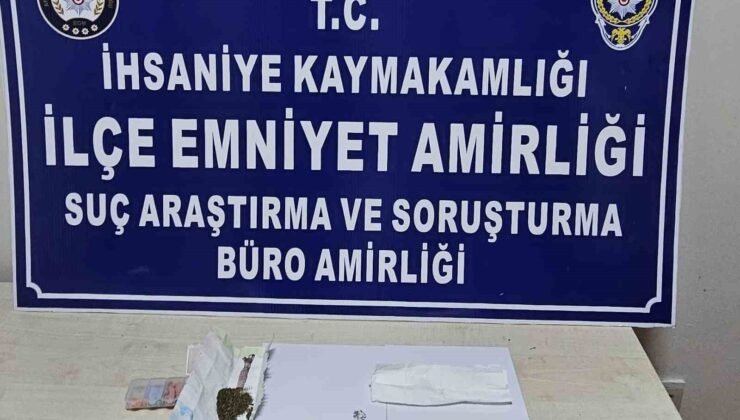 Uyuşturucu kullanarak direksiyon başına geçen şahsı polis yakaladı