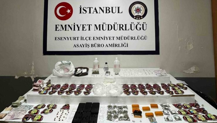 Uyuşturucuyu teybin arkasındaki düzenekte zulalamışlar