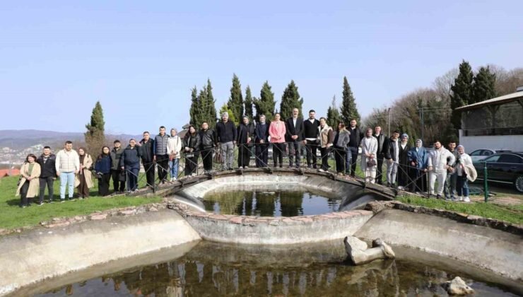 Vali Arslan yeni evlenecek çiftlerle bir araya geldi