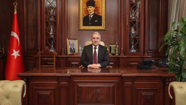 Vali Erol Ayyıldız: “Asrın felaketi, devletin ve milletin kenetlendiği tarihi bir imtihan olmuştur”