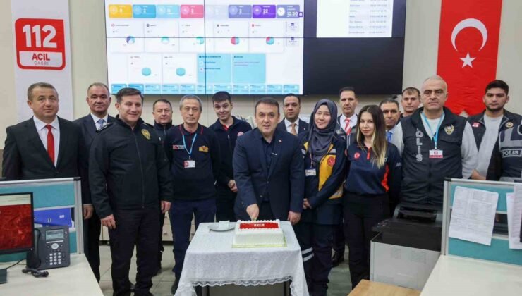 Vali Sözer 112 Acil Çağrı Merkezi’nde incelemelerde bulundu