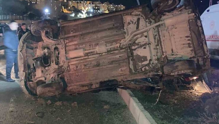 Van’da otomobil takla attı: 2 yaralı