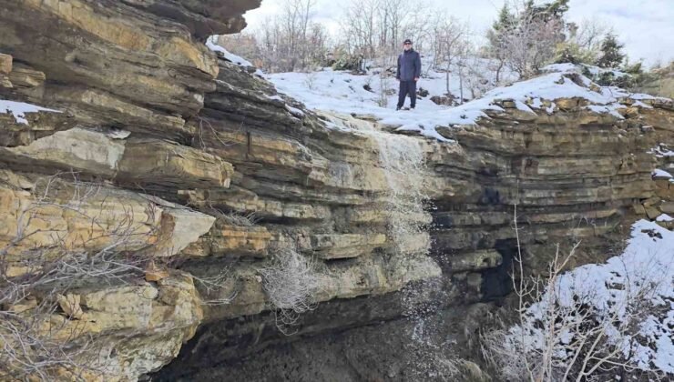 Yağmur ve kar, Harput’ta doğal şelaleler oluşturdu