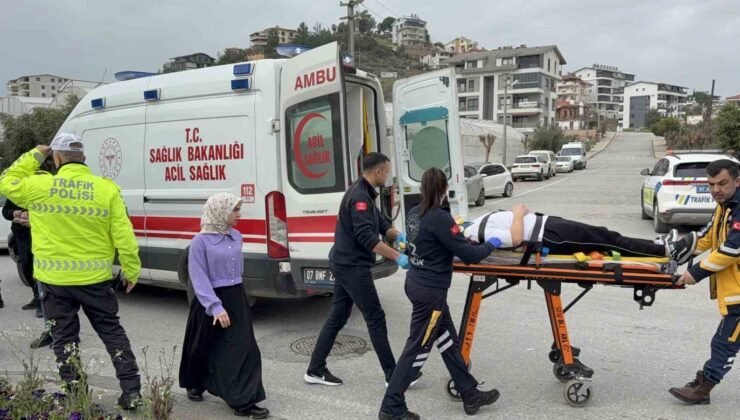 Yaralıya ilk müdahale tesadüfen olay yerinden geçen acil doktorundan