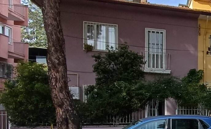 Yaşlı çift evinde bıçaklanarak öldürülmüştü: “Evde boş altın keseleri bulundu”