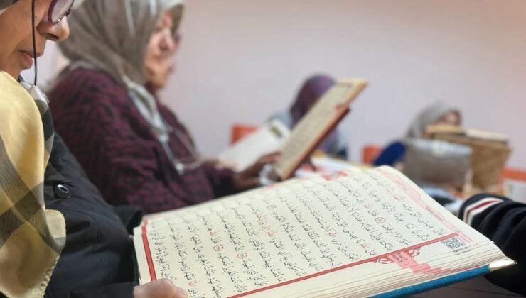 Yeşilyurt Kent Konseyi’nde Kur’an-ı Kerim eğitimi ve mukabele programı başladı