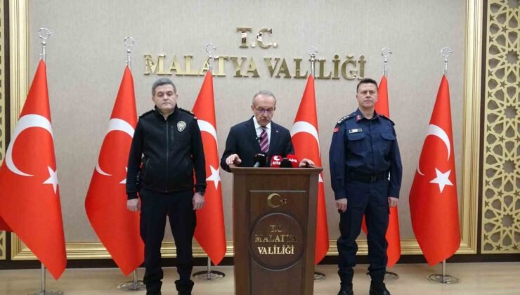 Yeşilyurt’ta büyükler baş tacı olmaya devam ediyor