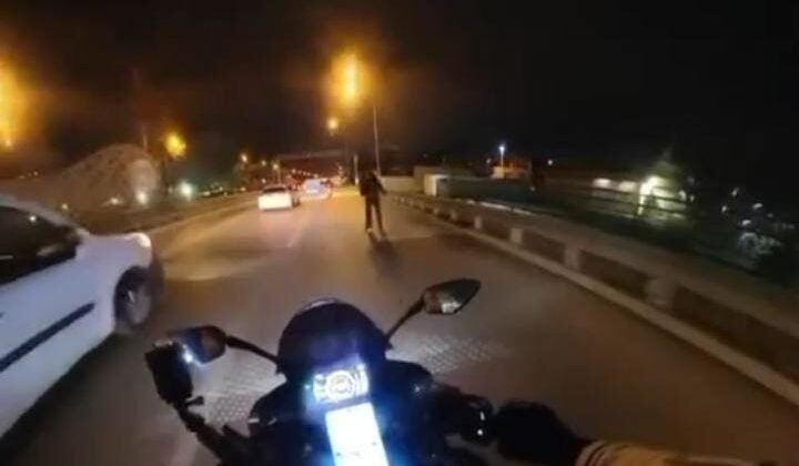 Yola atlayan yaya tehlikeli anlar yaşattı