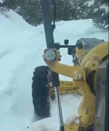 Yozgat’ta karla mücadele sürüyor