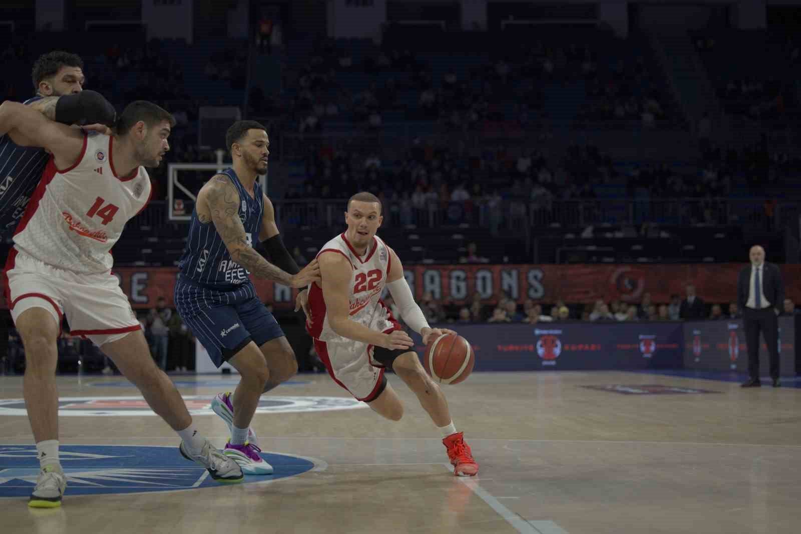 Ziraat Bankası Erkekler Türkiye Kupası: Bahçeşehir Koleji: 67 – A. Efes: 88