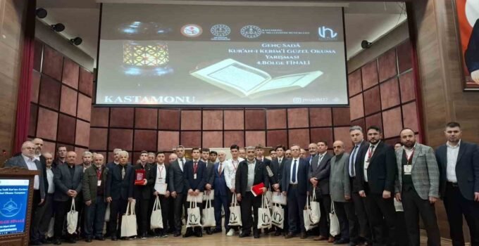 12 farklı ildeki öğrenciler Kur’an-ı Kerim’i en güzel okuyabilmek için yarıştı