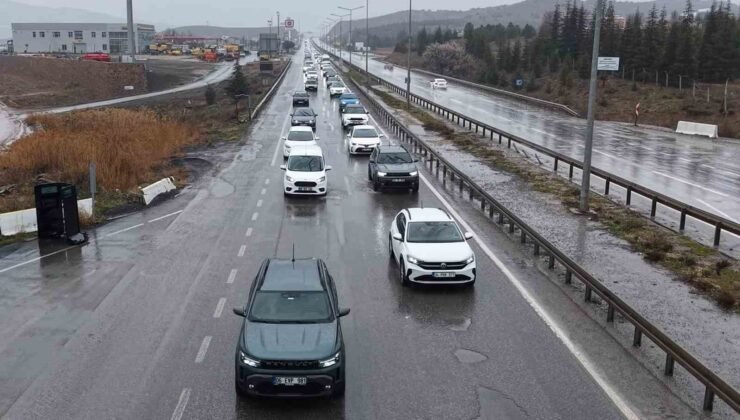 43 ilin geçiş güzergahında arife günü trafik yoğunluğu arttı: Validen sürücülere “kurallara uyun” çağrısı