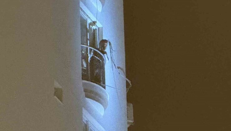 Adana’da bir genç elindeki kolonya şişesiyle dehşet saçtı: “Kendimi ve evi yakacağım”