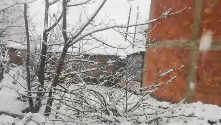 Adana’da Mart ayında kar sürprizi