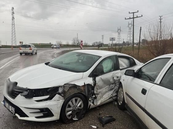 Adıyaman’da zincirleme kaza kamerada