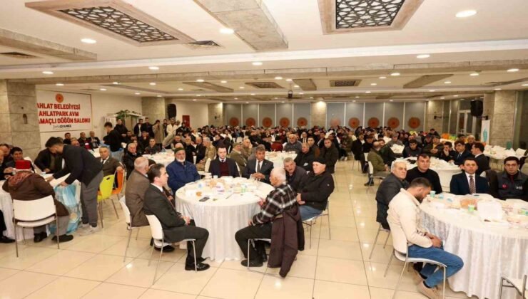 Ahlat’taki Ahıska Türkleri iftar sofrasında bir araya geldi