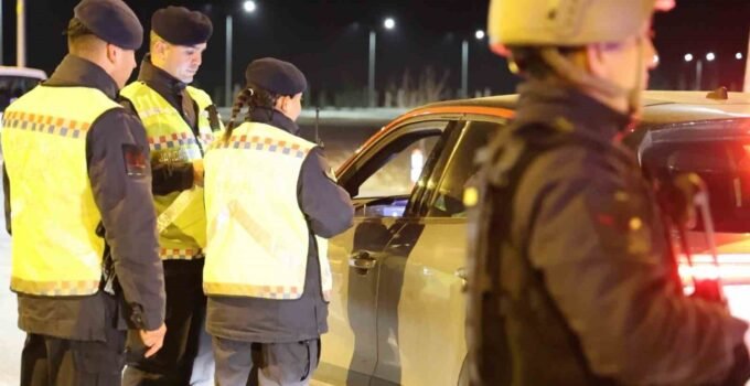 Aksaray’da jandarma ekipleri uygulamalarını sürdürüyor