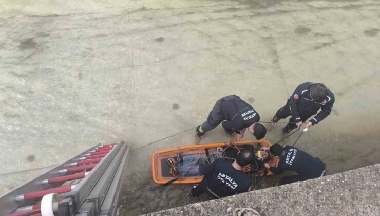 Alanya’da çaya düşen şahıs ekipler tarafından kurtarıldı