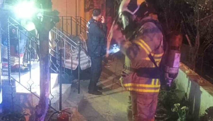 Altınoluk’ta ev yangını: 2 kişi dumandan etkilendi