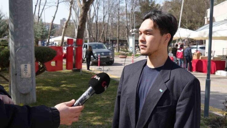 Ankara’da Kazakistan vatandaşları sandık başına gitti