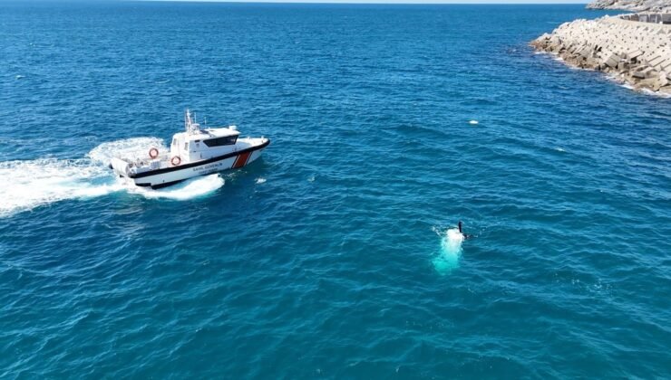 Antalya’da balıkçı teknesi battı: 3 kişi son anda denize atlayarak kurtuldu
