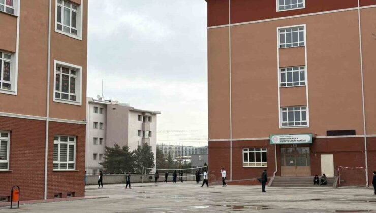 Ara tatil sona erdi, okullarda dersler yeniden başladı