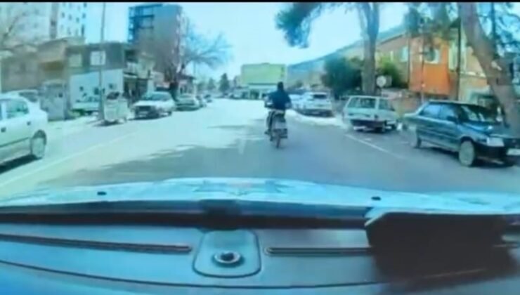 Aranan firari motosiklet sürerken polise yakalandı