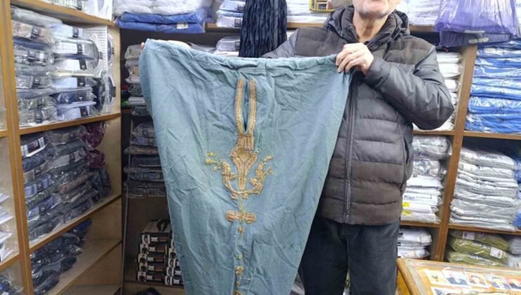 Asırlık Maraş abaları Tarihi Taş Han Çarşısı’nda yaşatılıyor