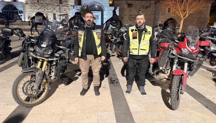 Atalarının develerle gittiği umre yolculuğunu onlar motosikletleri ile yaptı