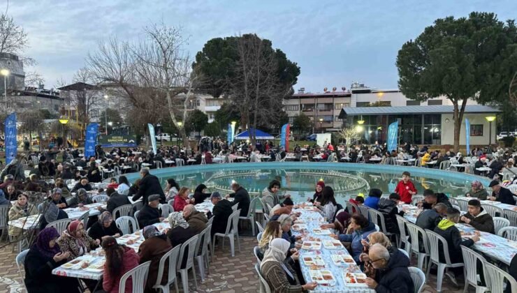 Aydın Büyükşehir Belediyesi Ramazan’ın bereketini kentin dört bir yanına taşımayı sürdürüyor