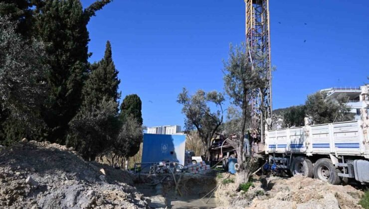 Aydın Büyükşehir, Kuşadası’nda sondaj çalışmalarını sürdürüyor