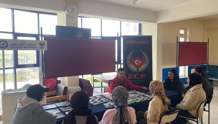 Babaeski’de üniversite öğrencilerine terörle mücadele bilgilendirmesi