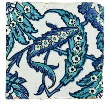 Bakan Ersoy: “16’ncı yüzyıla tarihlenmiş iki adet İznik çinisinin ülkemize iadesini sağlamış bulunuyoruz”