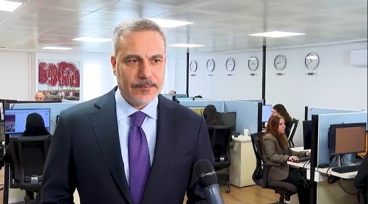 Bakan Fidan: “Konsolosluk Çağrı Merkezinde dünyanın dört bir tarafında bulunan vatandaşlarımızın sorularına cevap verilmekte”