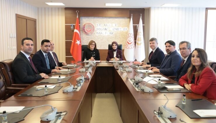 Bakan Göktaş: “Büyüklerimizin refahını ve sosyal hayata katılımını artıracak çalışmaları yaygınlaştırıyoruz”